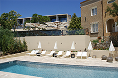 HÔTEL LES TERRASSES DU BAILLI ***